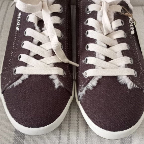 Taos Footwear Shoes - 'Taos' Starline Low top Sneaker Brown Size 7 Faux Fur NWT